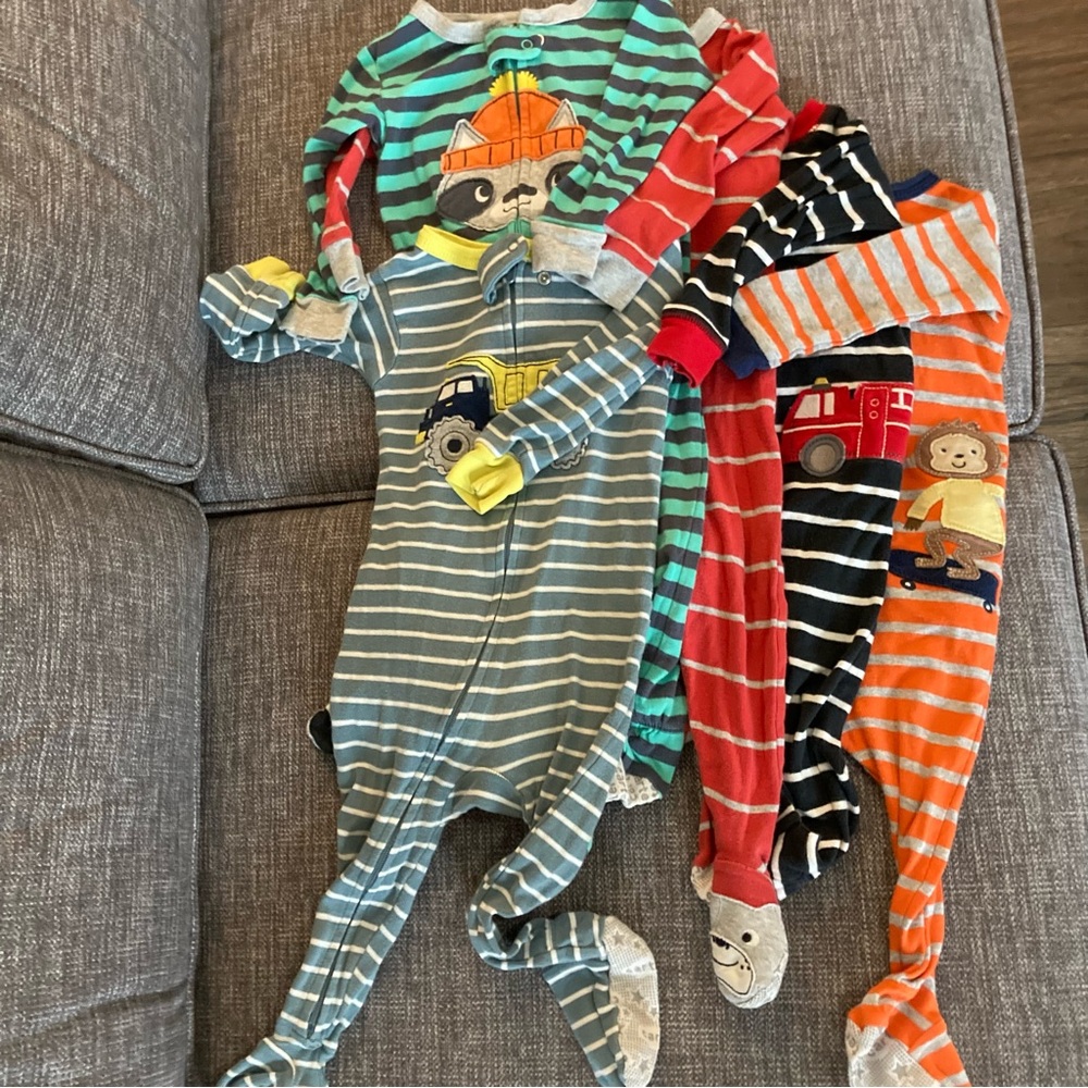 Lot of 5 cotton zip pajamas